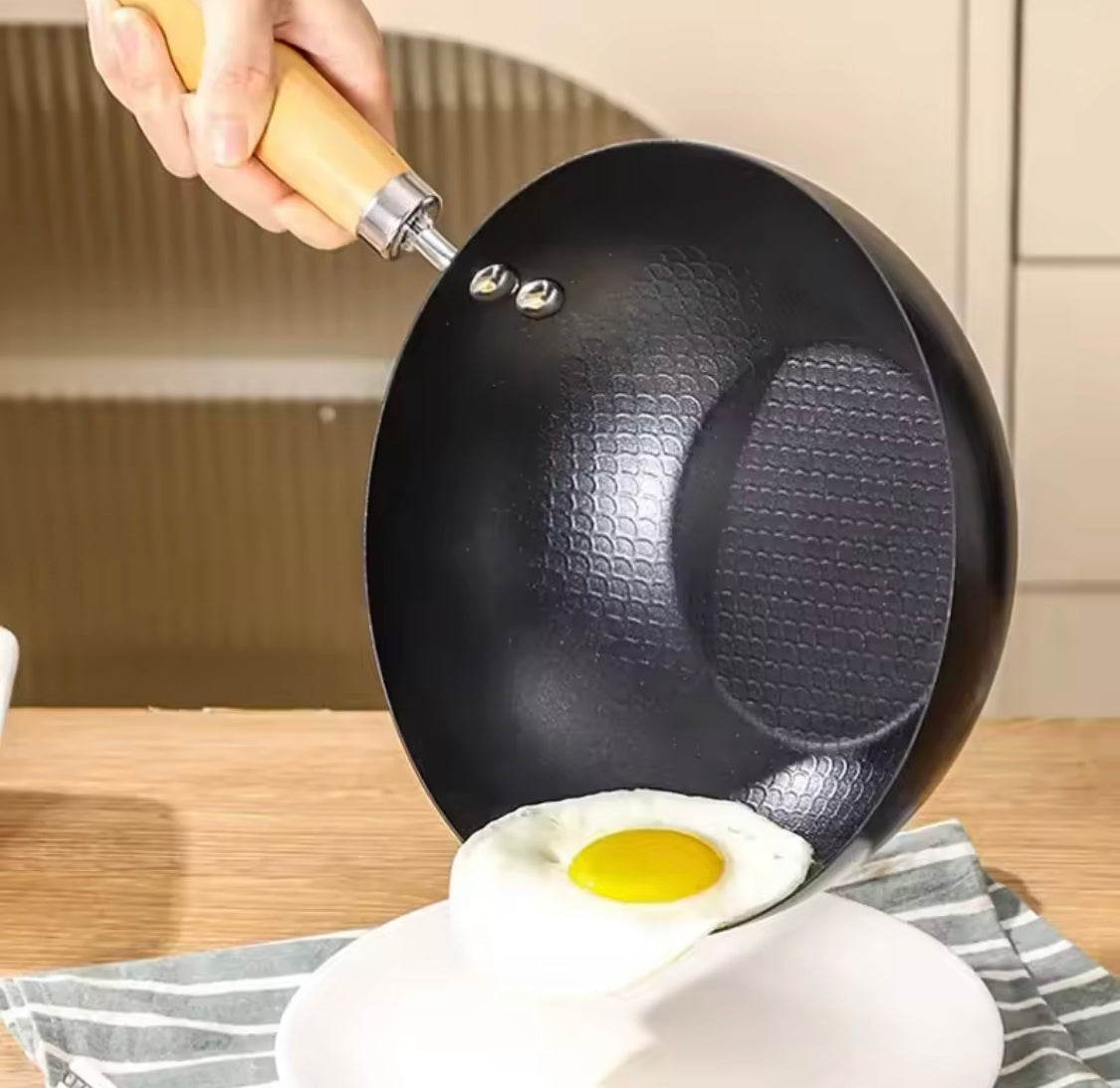Non Stick Iron Frying Pan With Handle, Ramen Cooking Pot, Easy to Clean Cooking Pot, Kitchen Cookware Gadget